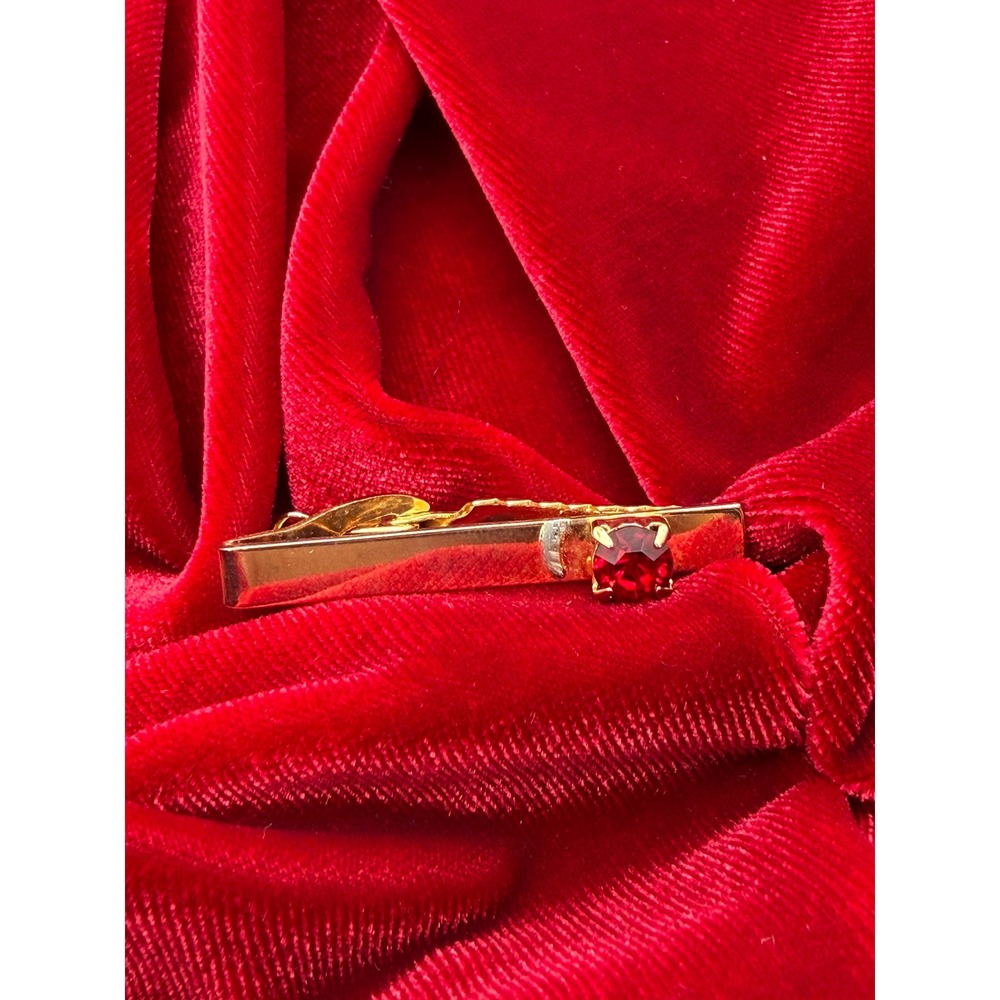 Vintage MCM Gold Tone Tie Bar Red Rhinestone Mid Century Modern Men Accessory